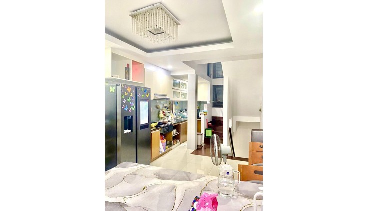Ngộp8  Khu Tô Hiệu - Hòa Bình 68m2  - HXH 8m - 2 tầng